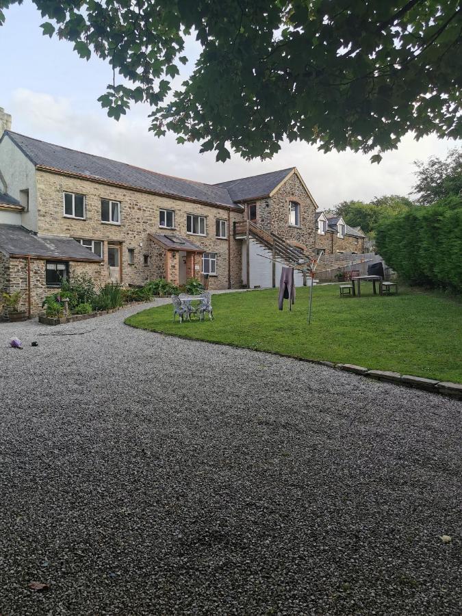 The Old Rectory Southcott Apartment In Jacobstow 10 Mins To Widemouth Bay And Crackington Haven,15 Mins Bude,20 Mins Tintagel, 27 Mins Port Issac ภายนอก รูปภาพ